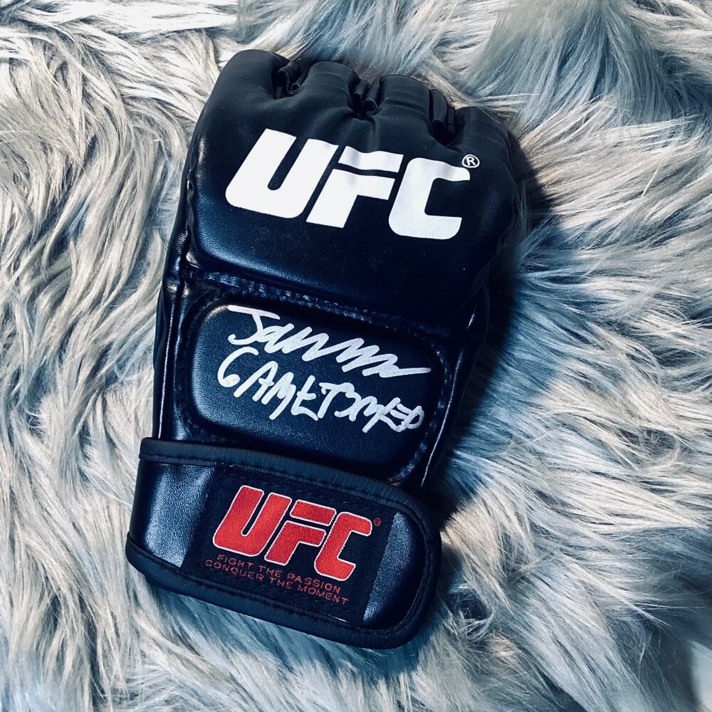 Jorge Masvidal Signed Autographed UFC Glove Inscribed "Gamebred" Beckett